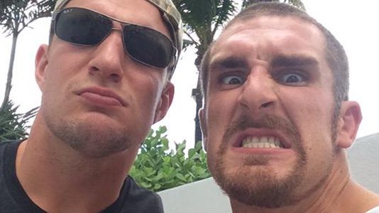rob-gronkowski-mojo-rawley