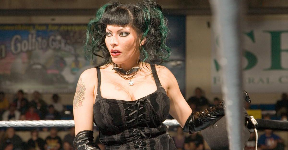 Former WWE Diva Claims She Was Almost Raped By Male WWE Star