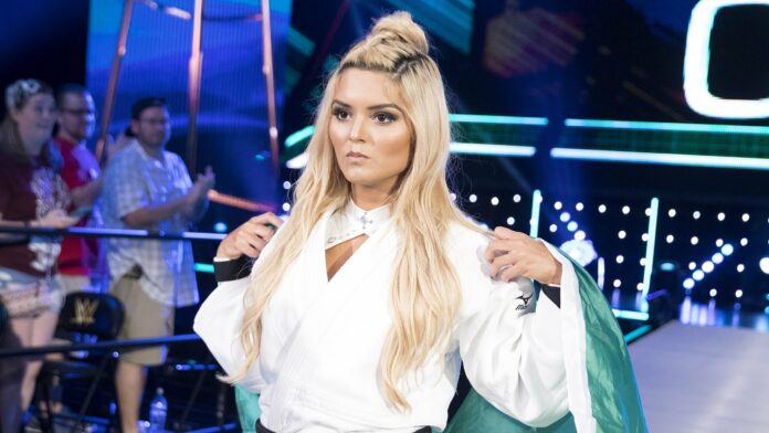 Taynara_Conti