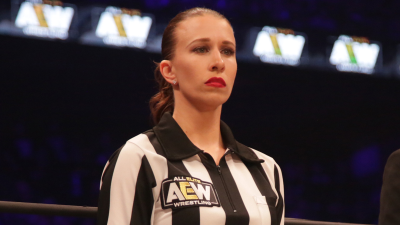 Photo: AEW Referee Aubrey Edwards Poses In Bikini - PWMania - Wrestling New...