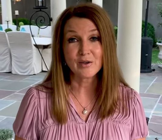 Eric Bischoff Discusses The Impact Dixie Carter Had On The Wrestling Business