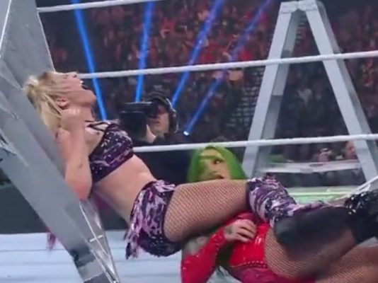 01-shotzi-mitb-2022