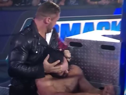 01-karrion-kross-attacks-drew-mcintyre-wwe-smackdown-8-5-2022