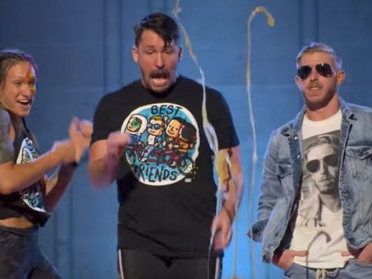 best-friends-floor-lava-netflix