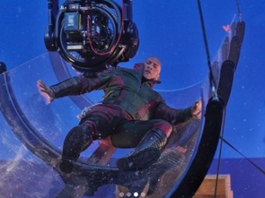 01-dwayne-the-rock-johnson-red-one-behind-the-scenes-2022