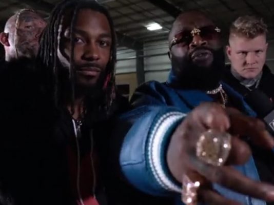 01-rick-ross-swerve-strickland-aew-dynamite-holiday-bash-2022