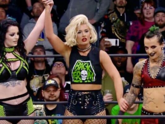 01-aew-the-outcasts-big