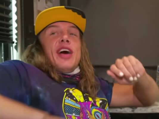 01-riddle-backstage-for-wwe-raw-return-april-2023-001