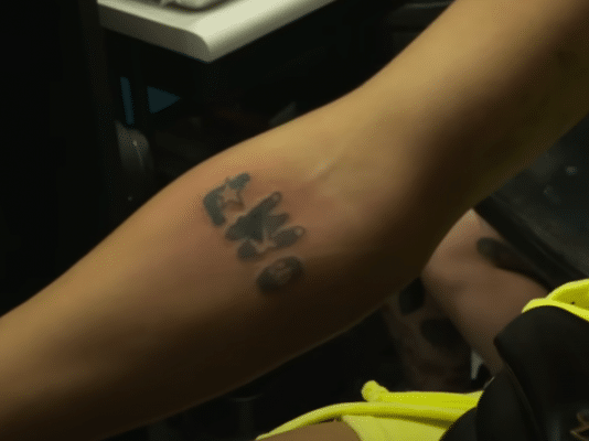 01-lwo-tattoo-03