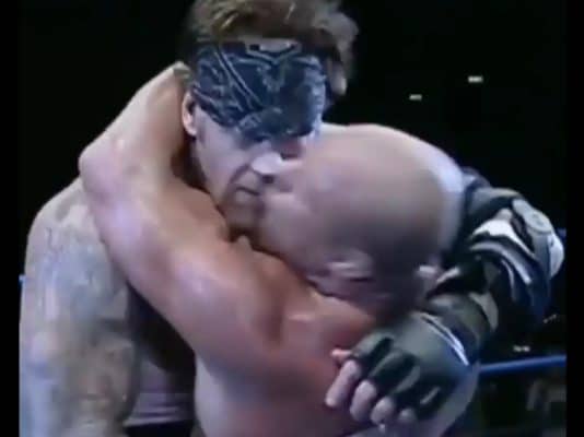 01-kurt-angle-kisses-the-undertaker