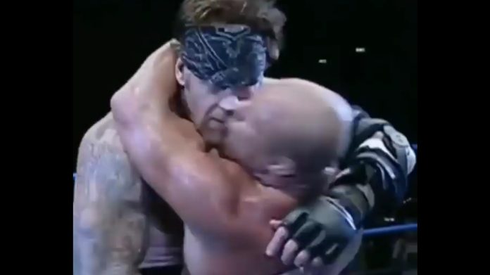 01-kurt-angle-kisses-the-undertaker