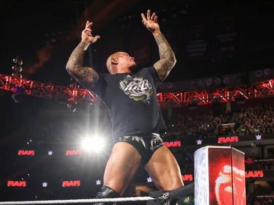 01-randy-orton-top-rope-pose