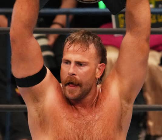 Mark Davis To Miss Ring Time With Broken Foot