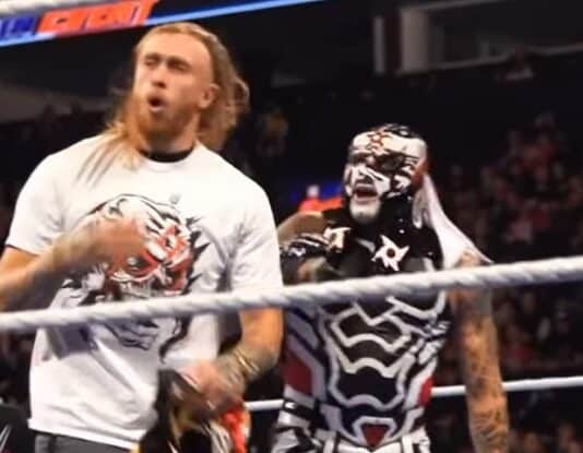 Photos: Penta Joined By NFL Star George Kittle In The Ring Before WWE Raw George Kittle and Penta