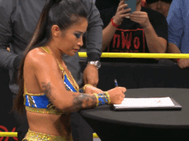 Lei Ying Lee signs new TNA contract at Emergence