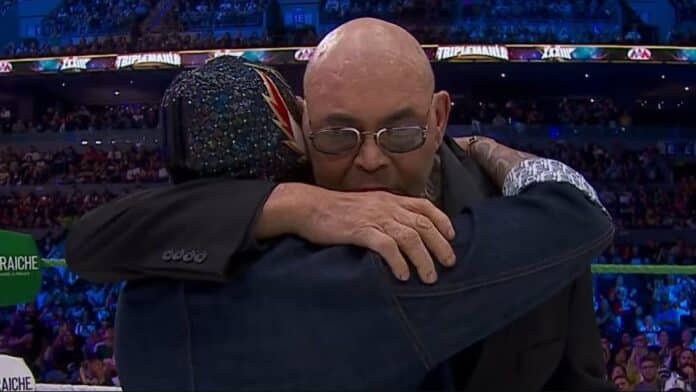 Rey Mysterio inducts Konnan into the AAA Hall of Fame
