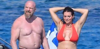 Triple H and Stephanie McMahon on vacation in Greece