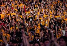 WWE Crown Jewel Crowd