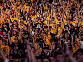 Video: Australian Crowd Boos U.S. National Anthem At WWE Crown Jewel WWE Crown Jewel Crowd