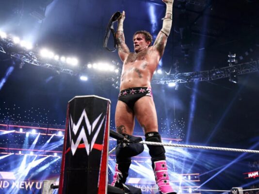 CM Punk Returns To Win Undisputed WWE Championship On RAW CM Punk