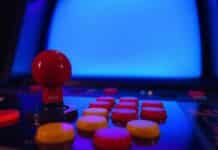 From Arcade Cabinets to Online Slots: How Wrestling’s Entertainment Crowd Spends the Off-Weeks