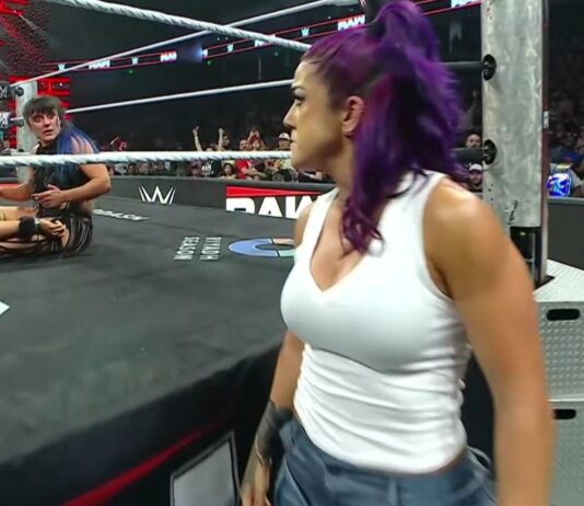 Bayley Signs New WWE Contract Following RAW Return Bayley