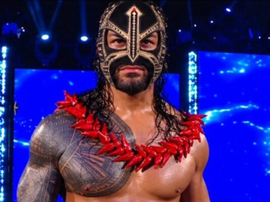 Roman Reigns Wears Custom Lucha Mask For WWE RAW Main Event In Mexico Roman Reigns