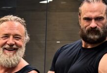 Russell Crowe and Drew McIntyre