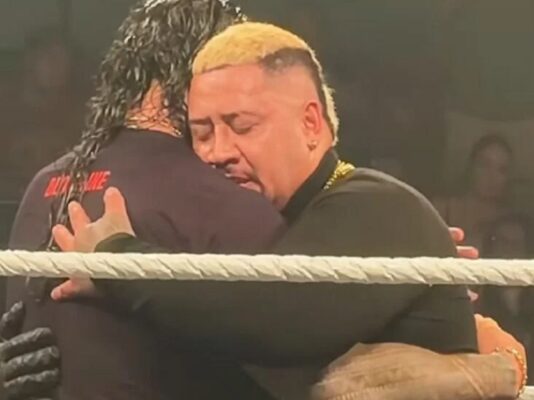 Roman Reigns And Solo Sikoa Share Emotional Off-Air Moment After WWE RAW Roman Reigns And Solo Sikoa